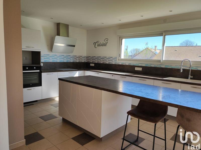 Maison - 140 m² - 6 pièces