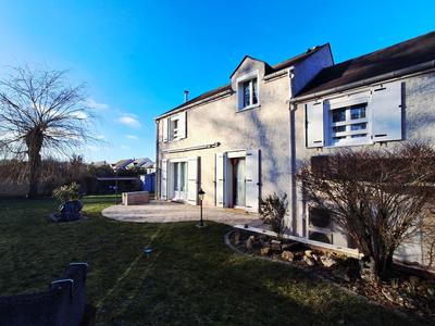 Maison - 106 m² - 5 pièces