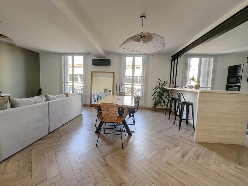 Appartement - 138 m² - 5 pièces