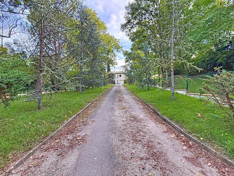 Maison traditionnelle - 119 m² - 4 pièces