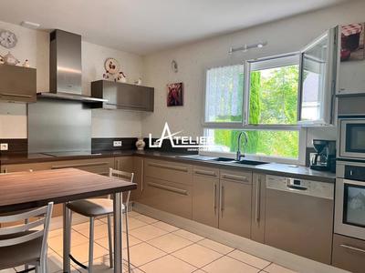 Maison - 152 m² - 5 pièces
