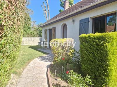 Maison - 89 m² - 5 pièces