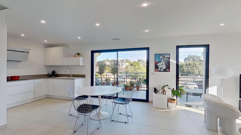 Appartement - 106 m² - 3 pièces