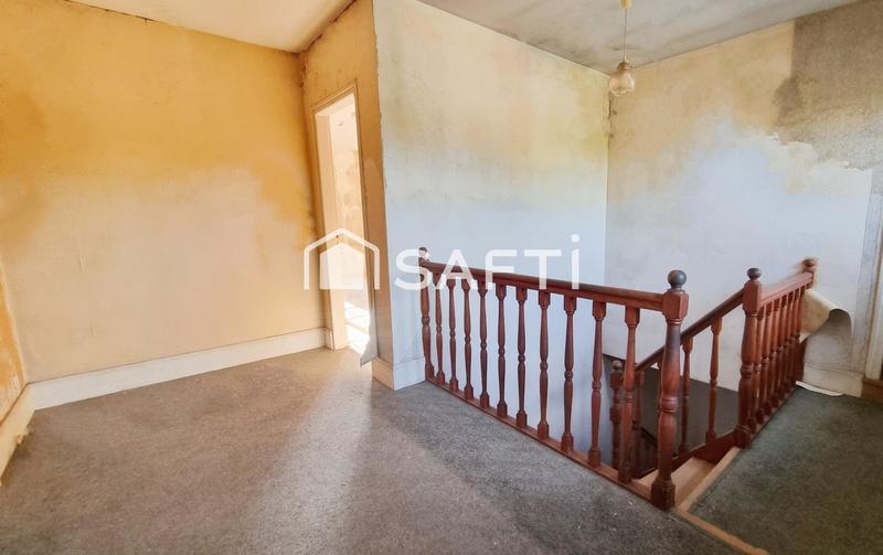 Maison - 236 m² - 8 pièces