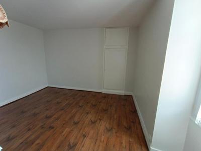 Maison - 247 m² - 12 pièces