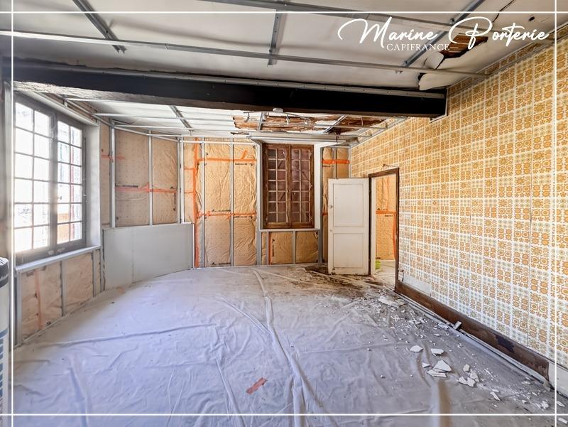 Maison traditionnelle - 420 m² - 13 pièces