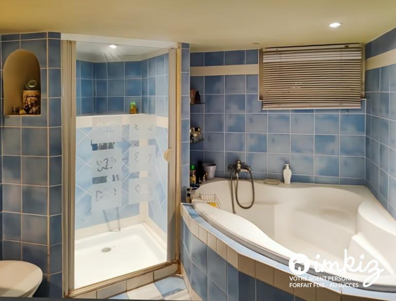 Maison - 296 m² - 13 pièces