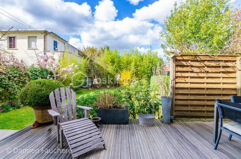 Maison traditionnelle - 150 m² - 8 pièces