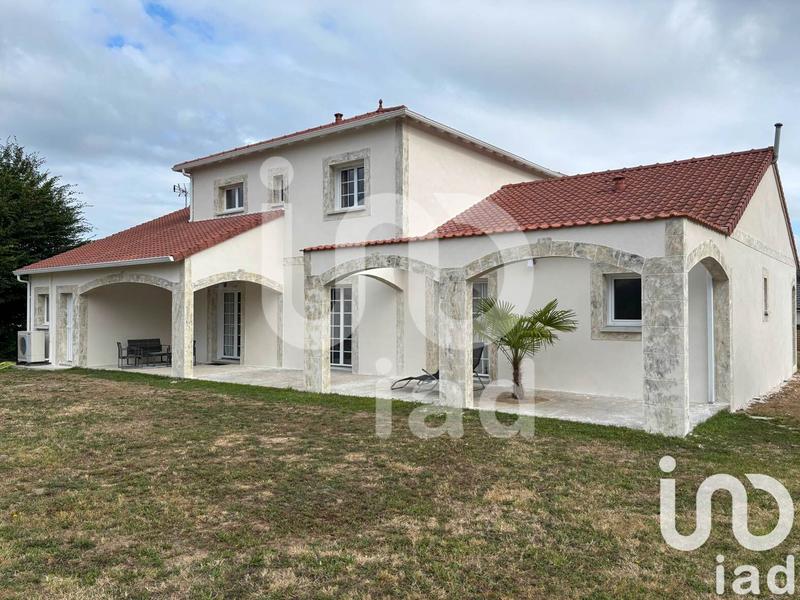 Maison - 152 m² - 7 pièces