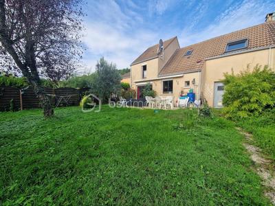 Maison - 89 m² - 5 pièces