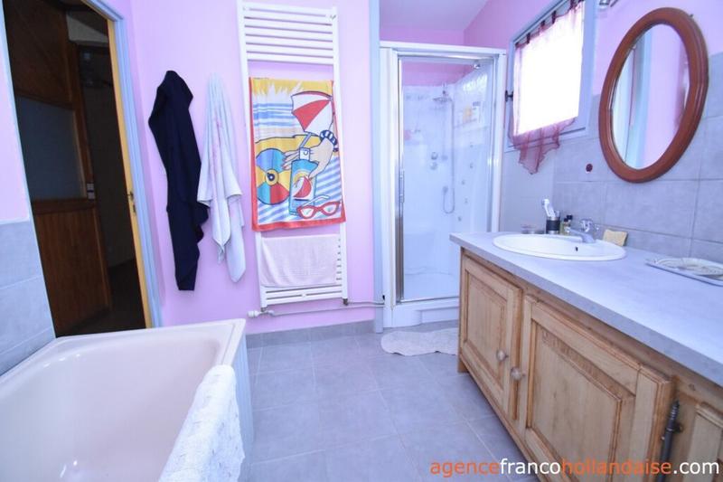 Maison - 117 m² - 9 pièces