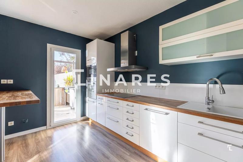 Maison - 92 m² - 4 pièces