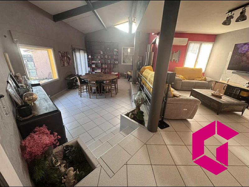 Maison ancienne - 290 m² - 8 pièces