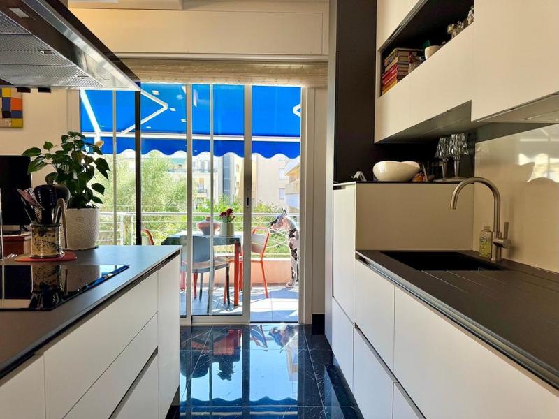 Appartement - 87 m² - 3 pièces