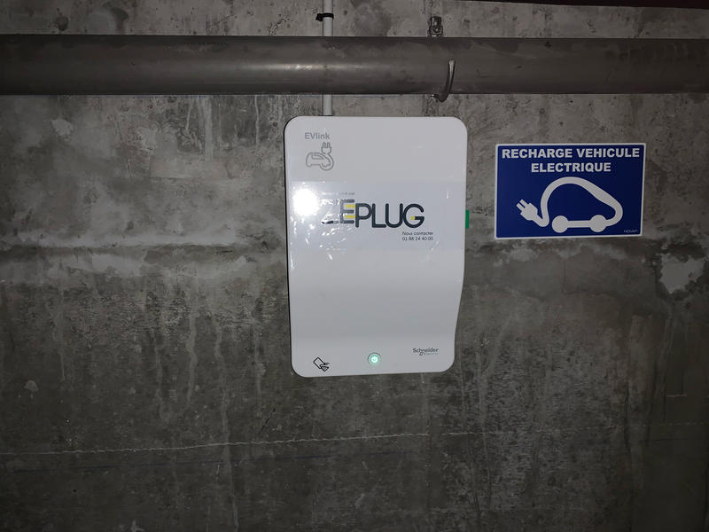 Parking / Garage - 149 m²