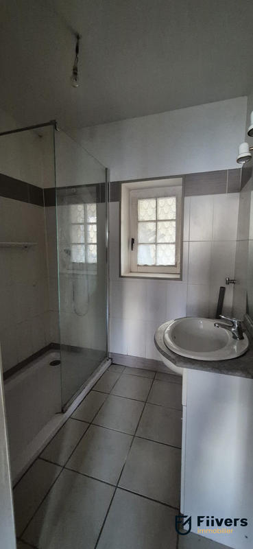 Maison - 180 m² - 7 pièces