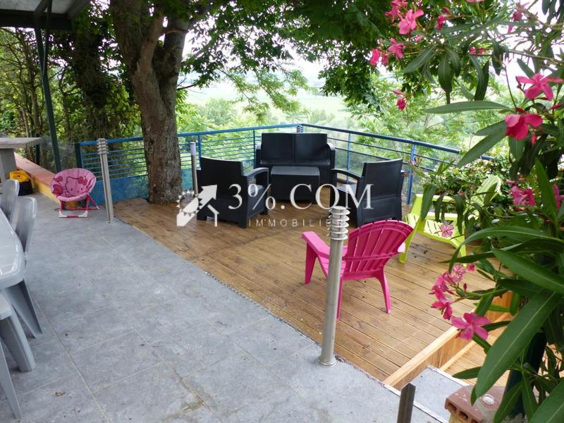 Maison - 300 m² - 7 pièces