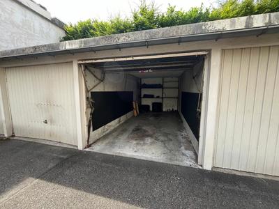 Garage - 12 m²