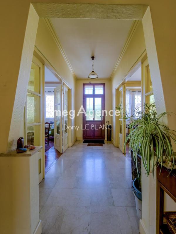 Maison - 180 m² - 7 pièces