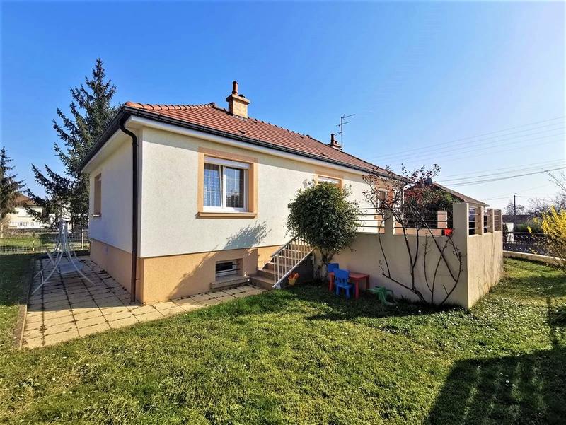 Maison - 90 m² - 5 pièces