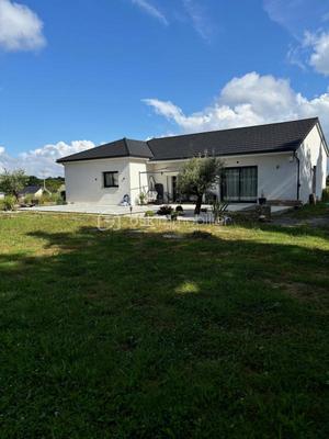 Maison - 121 m² - 5 pièces