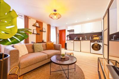 Maison - 160 m² - 10 pièces