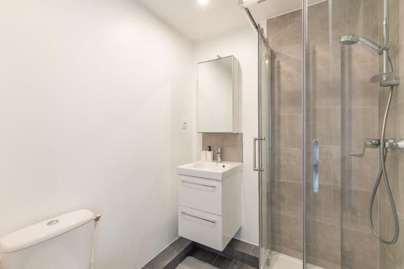 Maison - 300 m² - 15 pièces