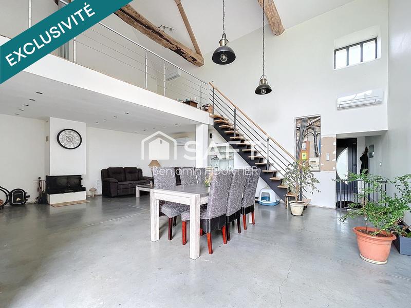 Maison - 212 m² - 8 pièces