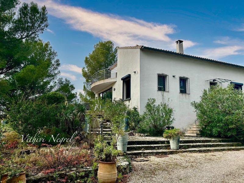 Propriété - 150 m² - 5 pièces