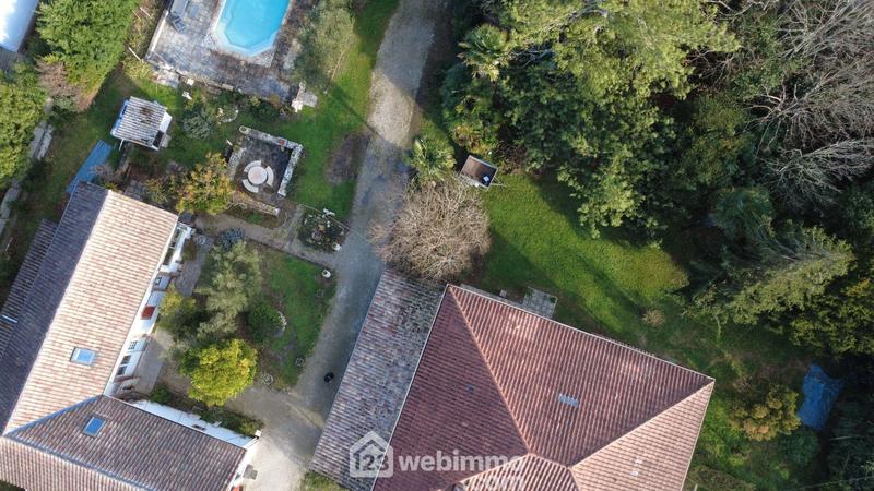 Maison de maîtres - 316 m² - 11 pièces