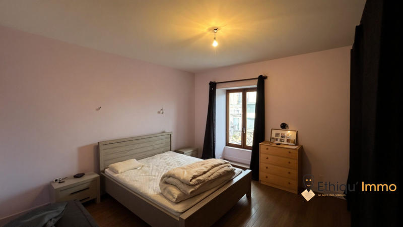 Maison - 500 m² - 6 pièces