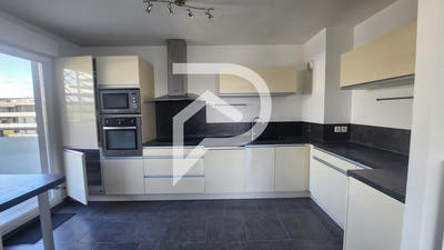 Appartement - 85 m² - 3 pièces