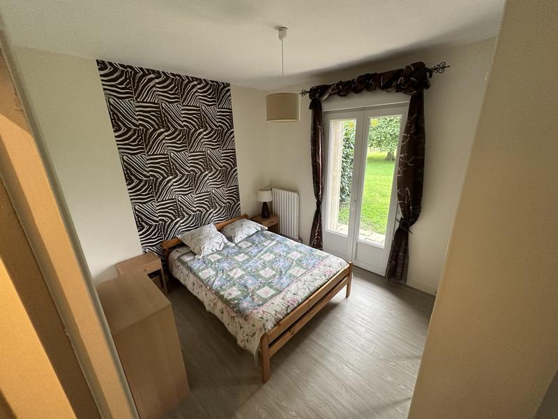 Maison - 213 m² - 8 pièces