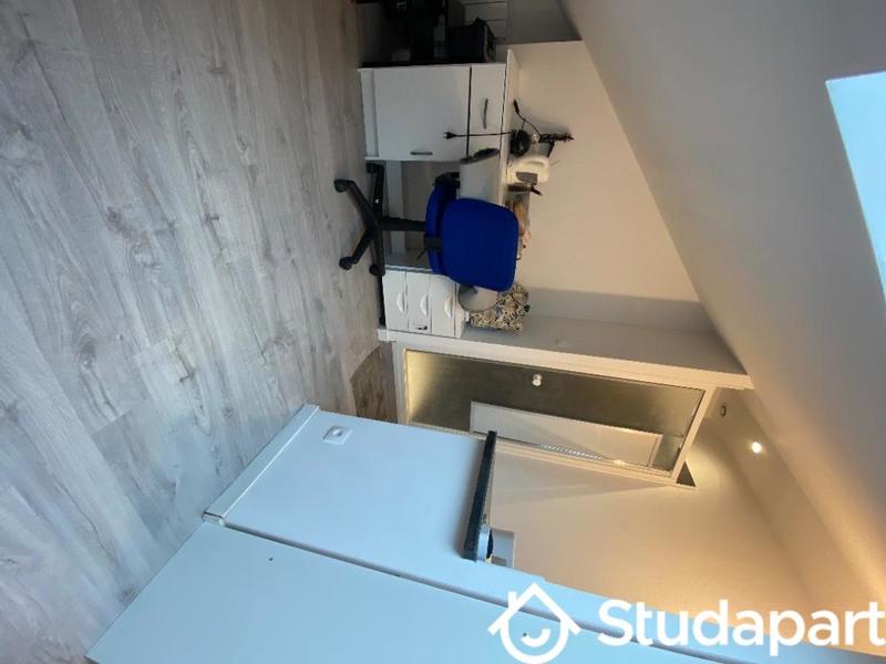 Chambre - 9 m² - 1 pièce