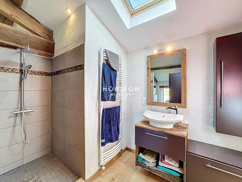 Maison - 255 m² - 6 pièces