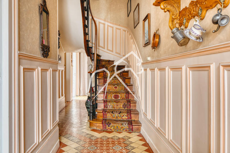 Maison - 165 m² - 6 pièces