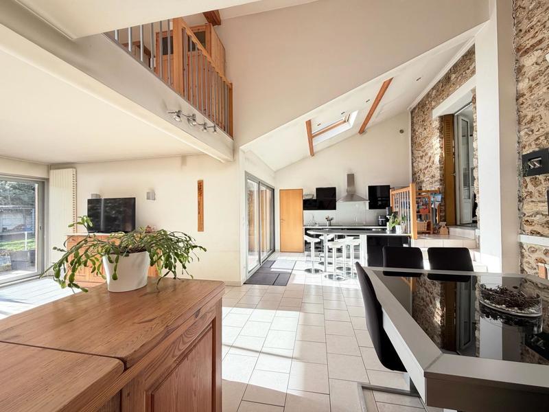 Maison - 150 m² - 7 pièces