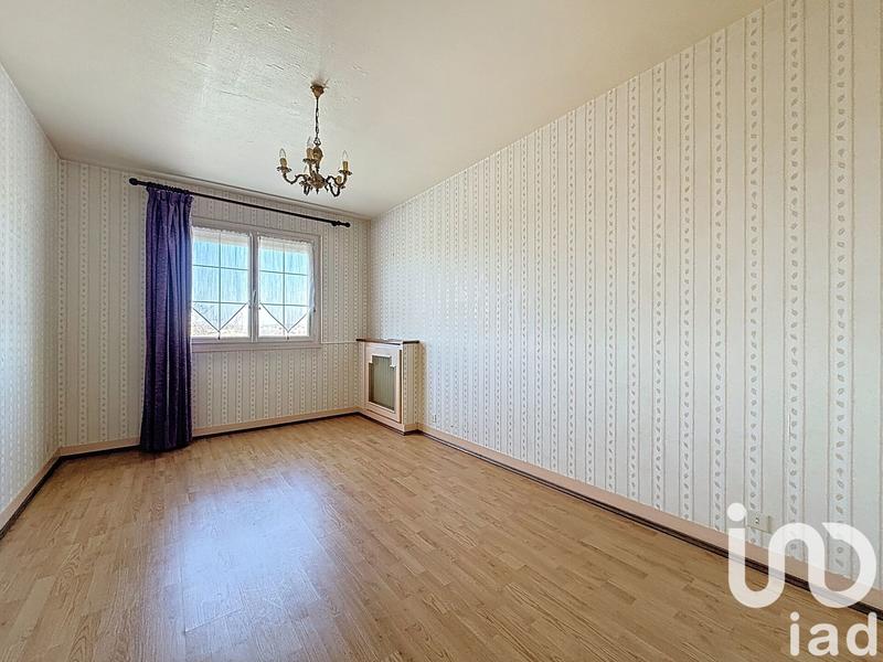 Maison - 180 m² - 8 pièces