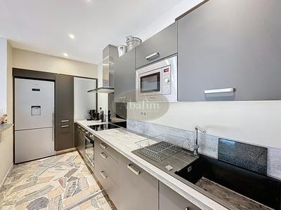 Appartement - 152 m² - 5 pièces