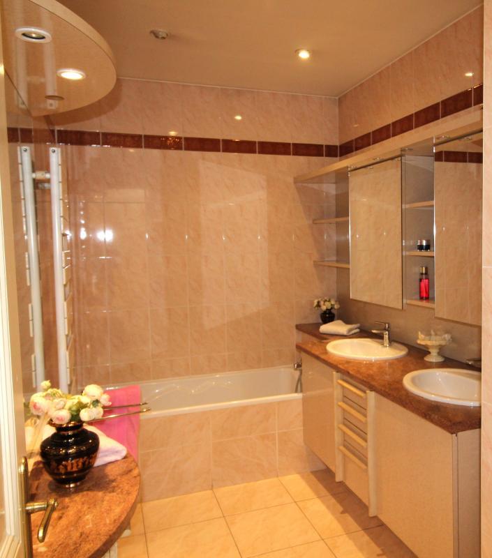 Appartement - 122 m² - 5 pièces