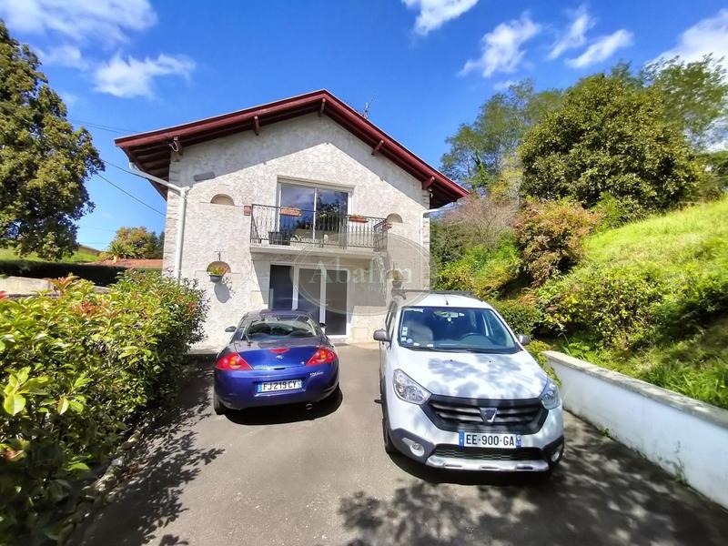 Maison - 190 m² - 6 pièces