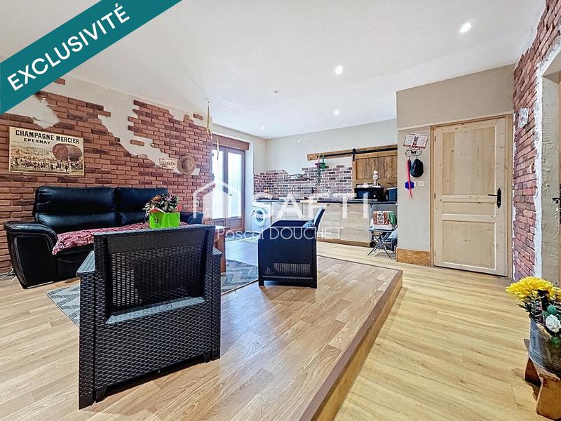 Maison - 215 m² - 6 pièces