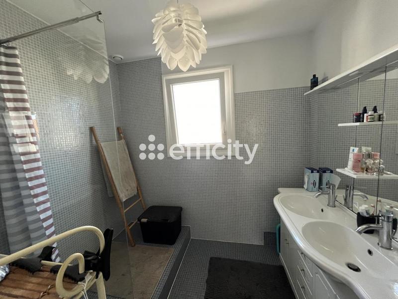 Appartement - 106 m² - 4 pièces