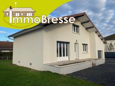 Maison - 90 m² - 5 pièces