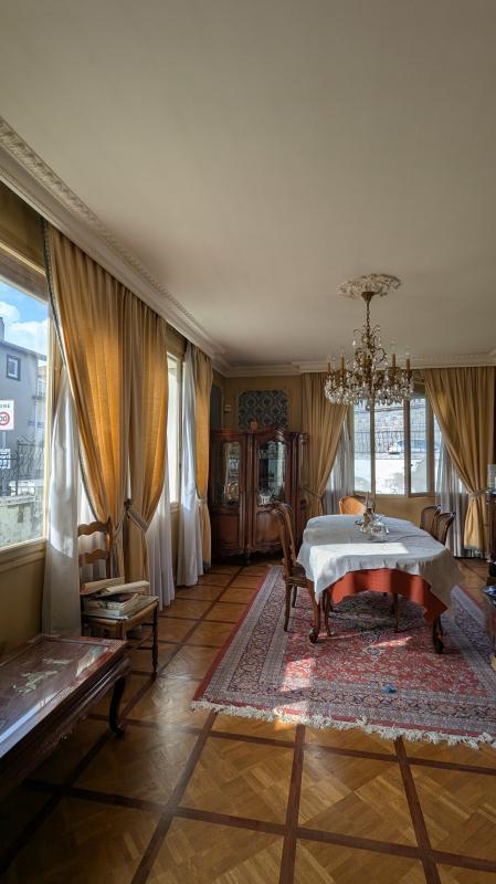 Maison - 151 m² - 6 pièces