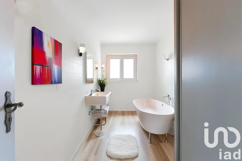 Appartement - 128 m² - 5 pièces