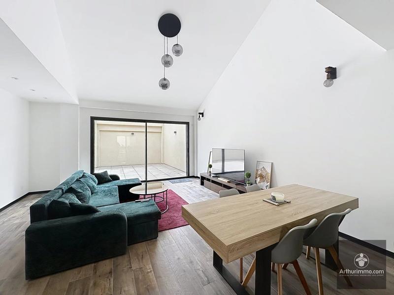 Appartement - 100 m² - 4 pièces