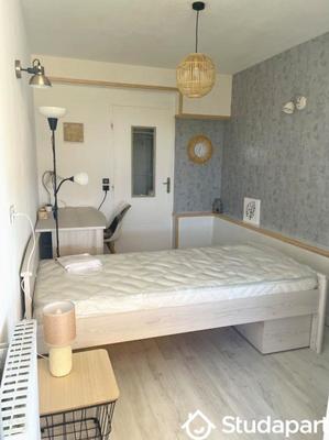 Chambre - 11 m² - 1 pièce