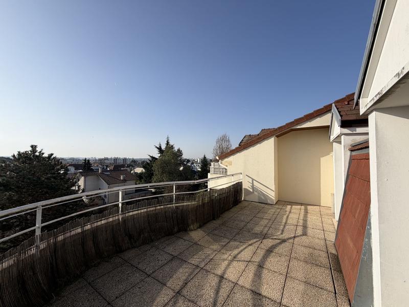 Appartement - 75 m² - 3 pièces