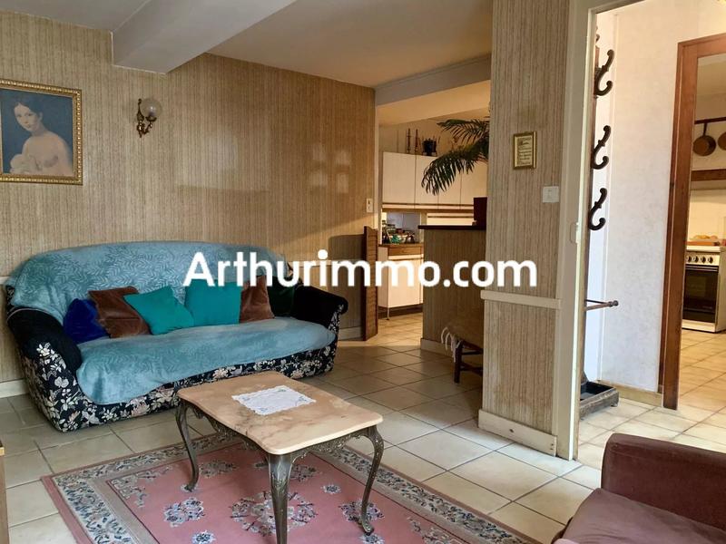 Maison - 160 m² - 10 pièces